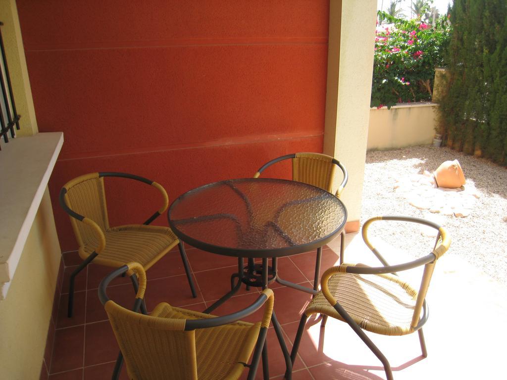 Bungalow Altos De La Bahia Торевиеха Стая снимка