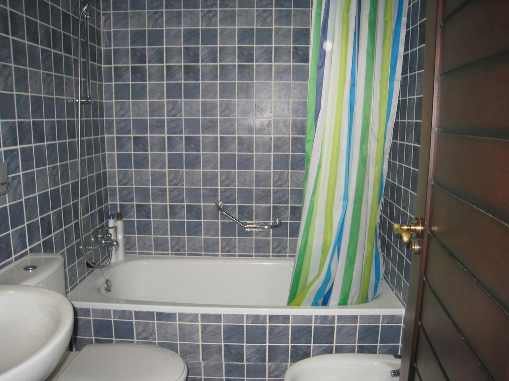 Bungalow Altos De La Bahia Торевиеха Стая снимка