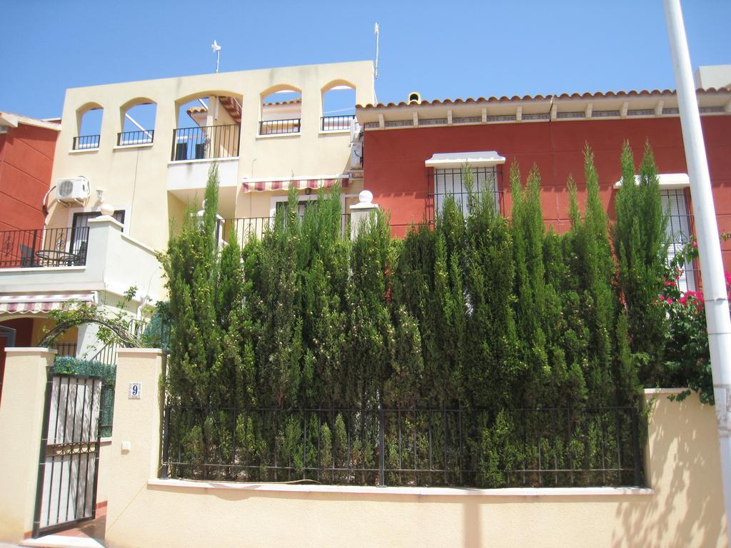 Bungalow Altos De La Bahia Торевиеха Стая снимка